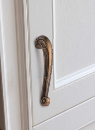 Tay nắm tủ nội thất AK6211-B5- Mạ Đồng xanh